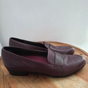 Munro Burgundy‎ Leather Textured Loafers Women's 10 N Dress Shoes Made USA